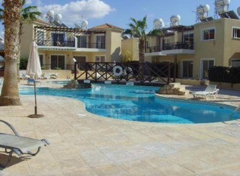 Sirena Sunrise Prestige Apartments Paphos Exterior photo